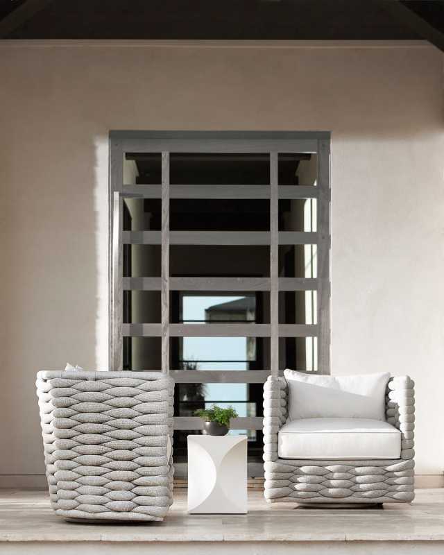 Wailea Outdoor Swivel Chair